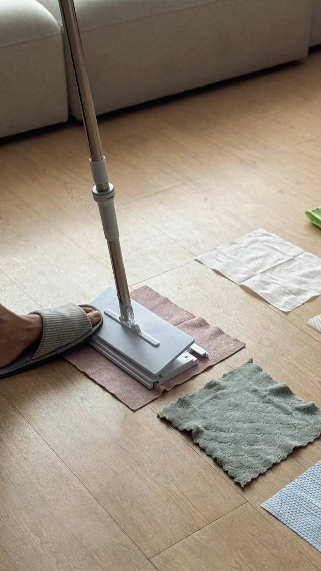발로 꾹 원터치 밀대